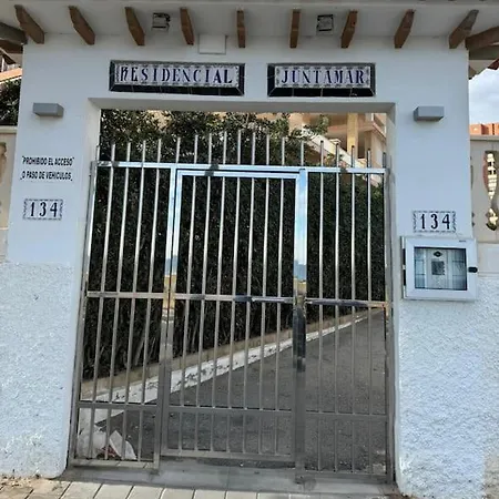 Maison Mitoyenne A 2 Mn De La Muchavista Hébergement de vacances